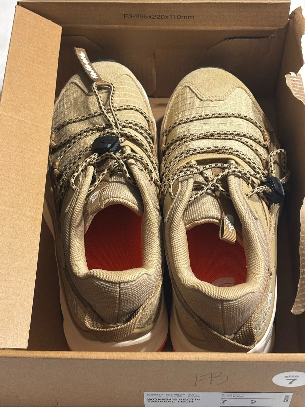 The North Face Women's VECTIV Taraval Tech Sz 7.